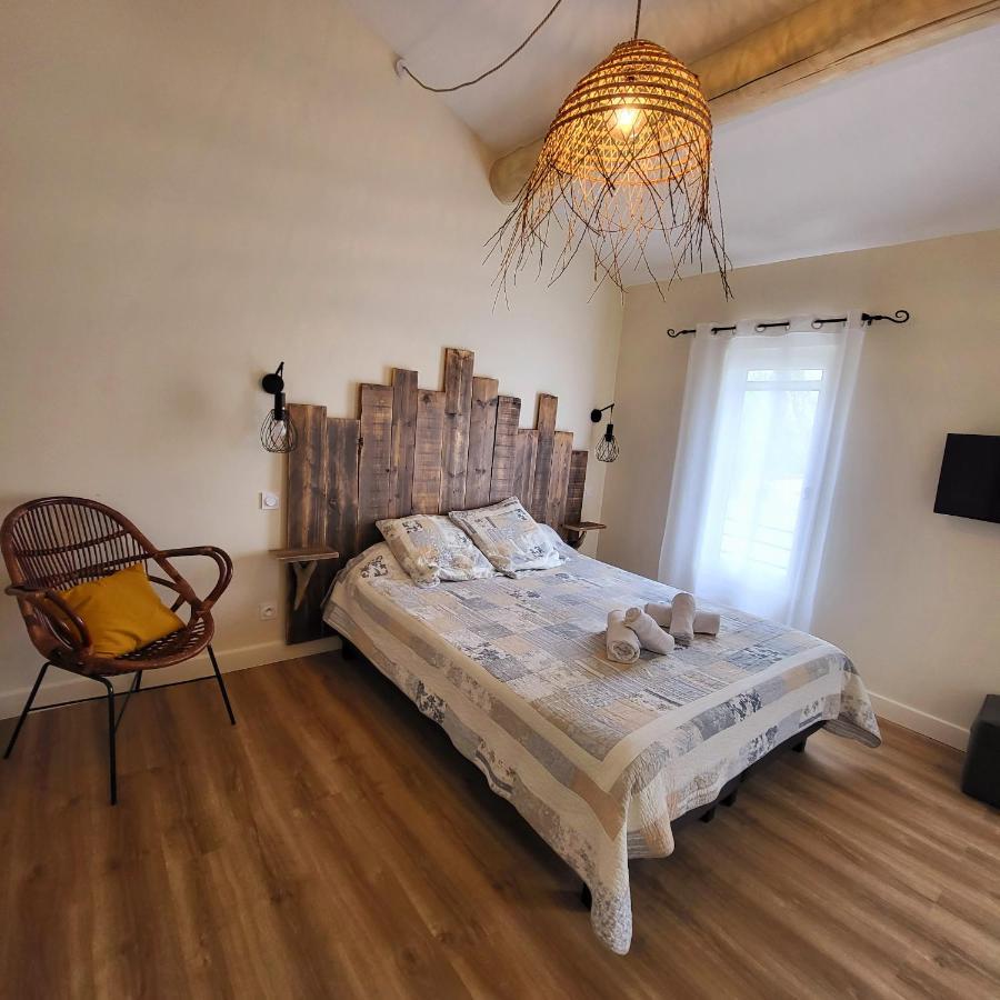 Bed and Breakfast Manade Saint Louis Mas De La Paix Вовер Экстерьер фото